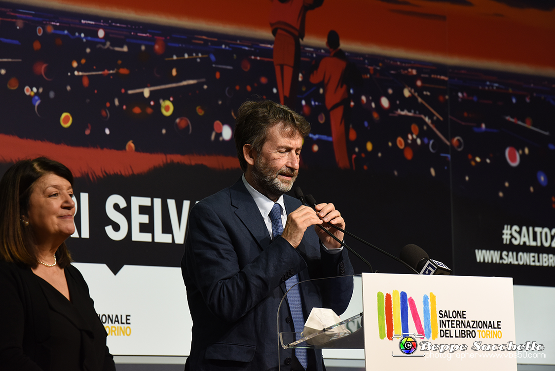 VBS_8610 - Salone del Libro 2022  XXXIV edizione - 19 Maggio 2022.jpg